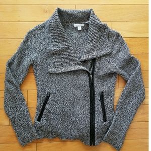 New York & Company Gray Sweater